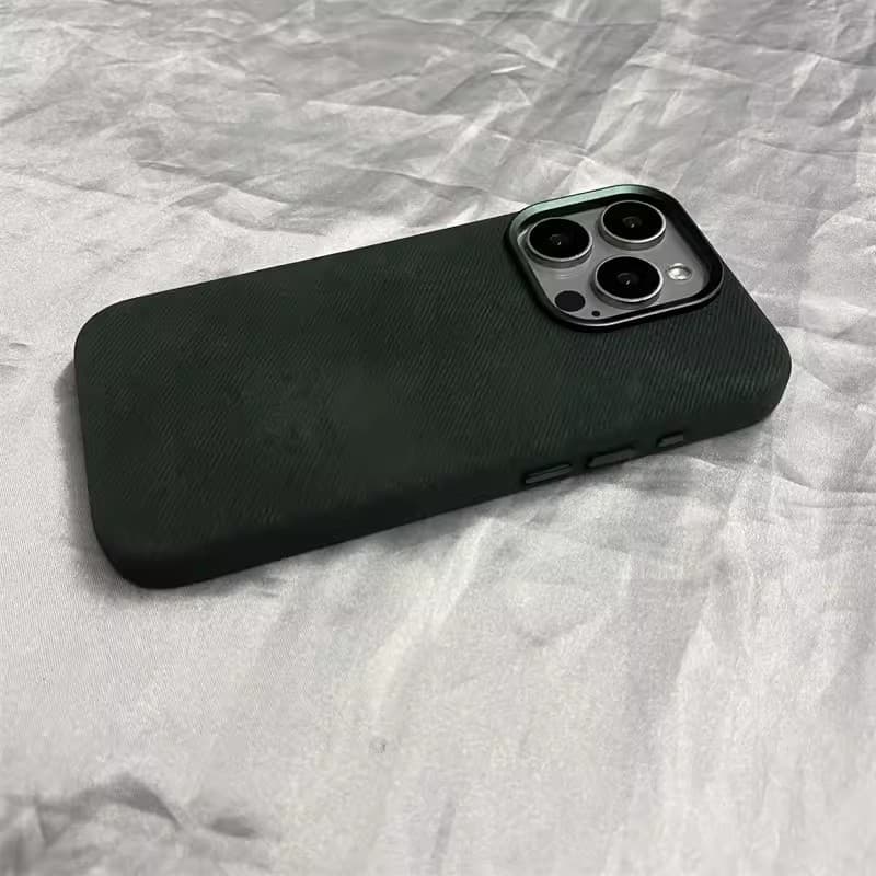 Flannel Magnetic Phone Case for iPhone 18 Pro Max, Microfiber Cloth Texture Protective Cover for Apple 17, 16