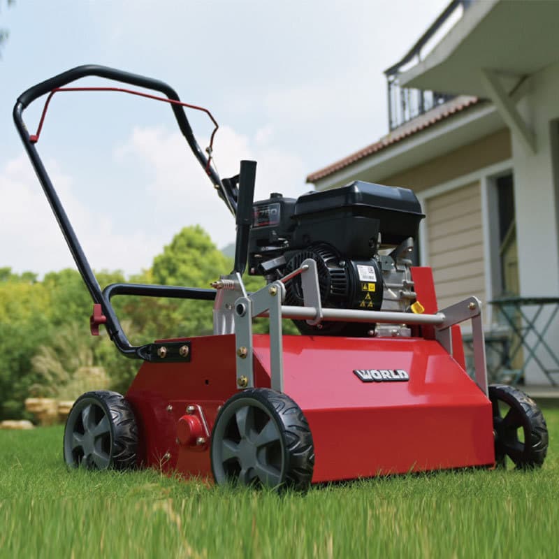 Lawn scarifier, gasoline hand-push lawn dead grass maintenance, root cutting and weed removal cleaning machine.