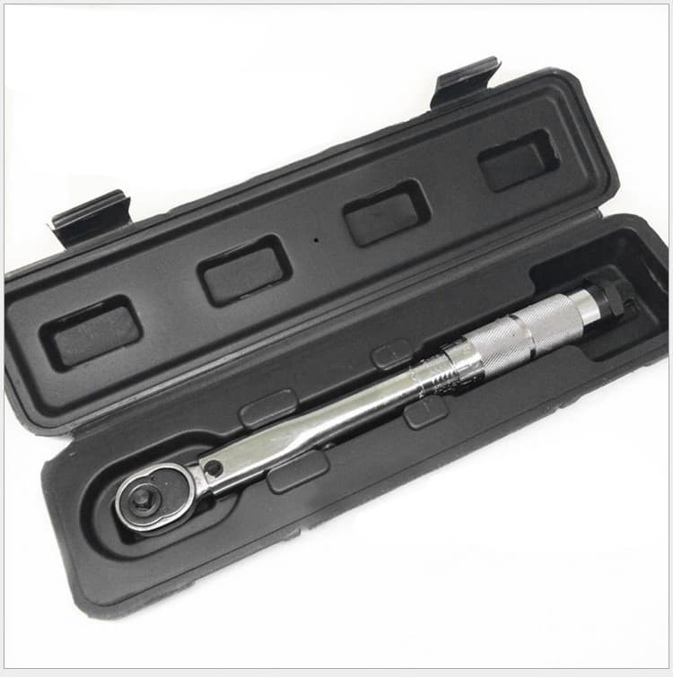 Factory direct sales of 1/4 adjustable ratchet torque wrench with torque preset 5-25, 3/8, and 1/2 mm hardware tools.