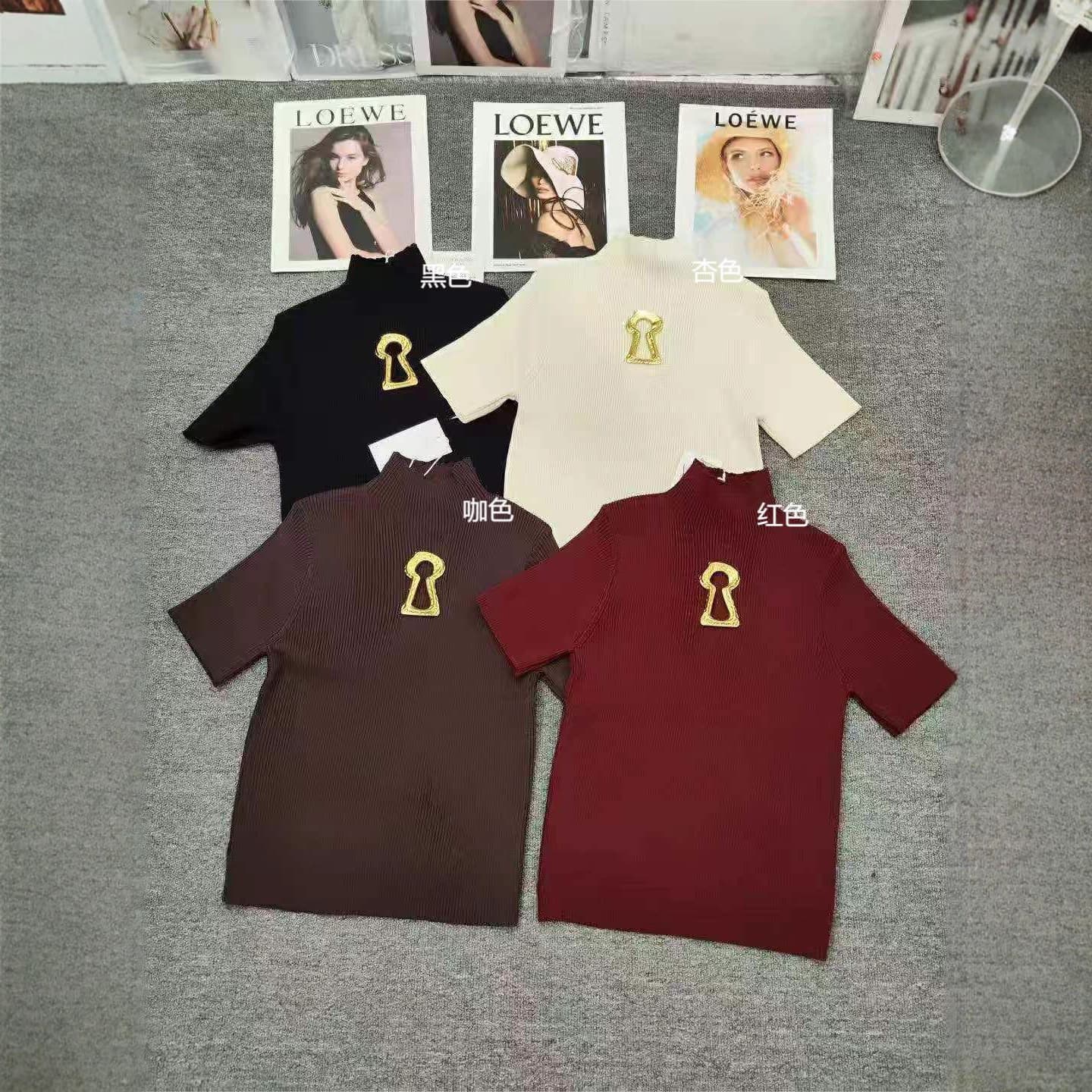 2025 Early Autumn New Style Small Fragrant Cut Out Crochet Turtleneck Knitwear for Hot Girls Versatile Short Short-Sleeved T-Shirt Tops