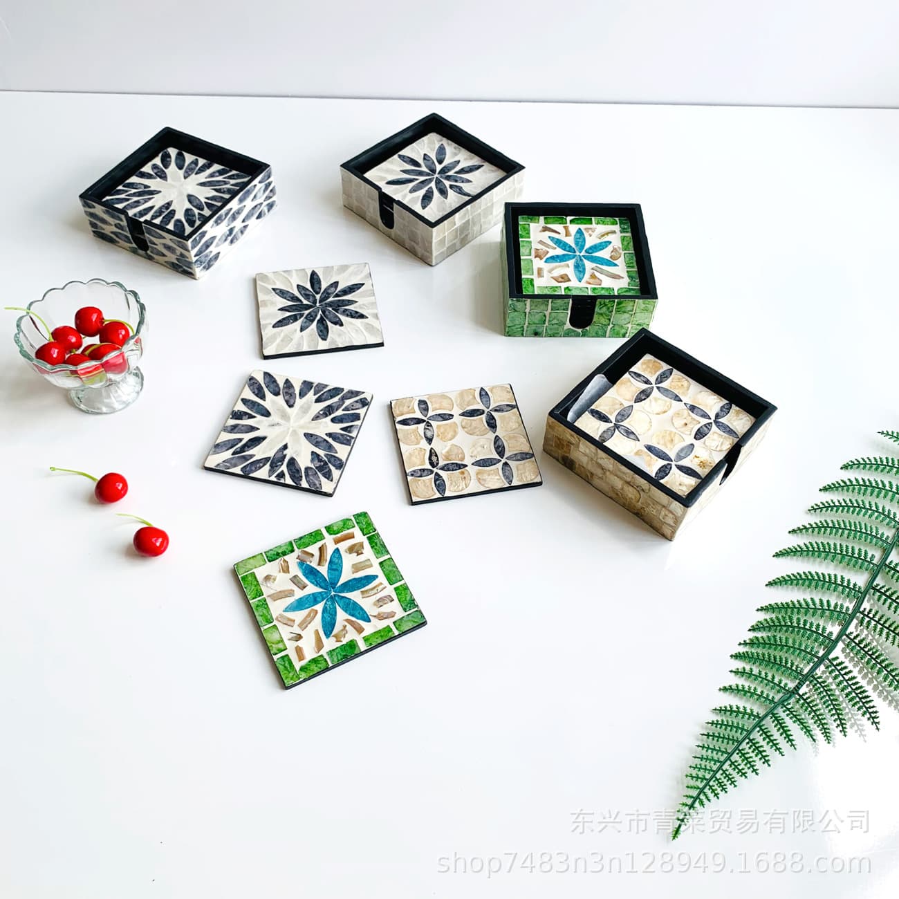 Vietnamese handmade shell painted coasters, creative natural shell insulation mats, light luxury wooden decorative bowl mats