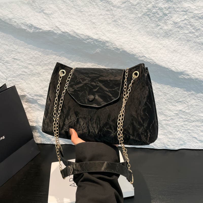 2025 summer new style casual personality single shoulder crescent bag fashion simple niche design commuter armpit bag