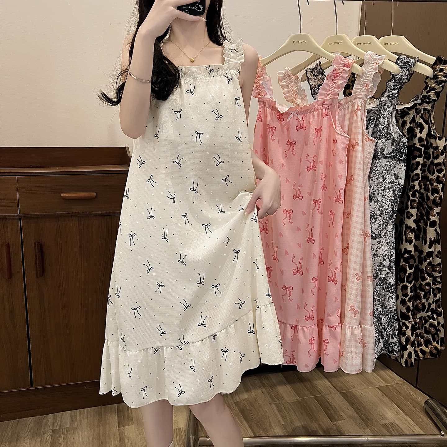Cross-border Hot Selling Summer Spaghetti Strap Sleep Dress with Padded Bra, Bubble Cotton Women's Loungewear, Sweet and Wearable Thin Nightgown