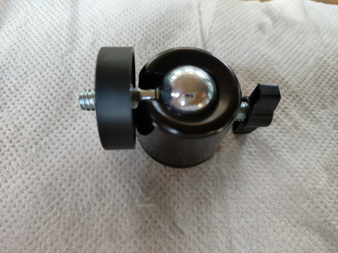 Factory Direct Metal Large Gimbal Live Streaming Tripod with 360° Rotating Ball Head, Plastic Base