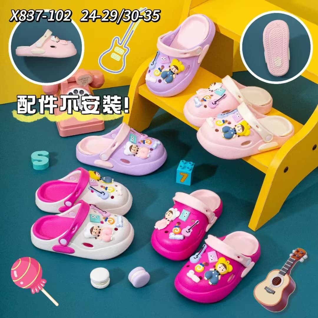 2025 New Style Girls' Slippers Cartoon Colorful Two-tone Versatile Clogs Soft Sole Boys' Closed-Toe Sandals Trendy