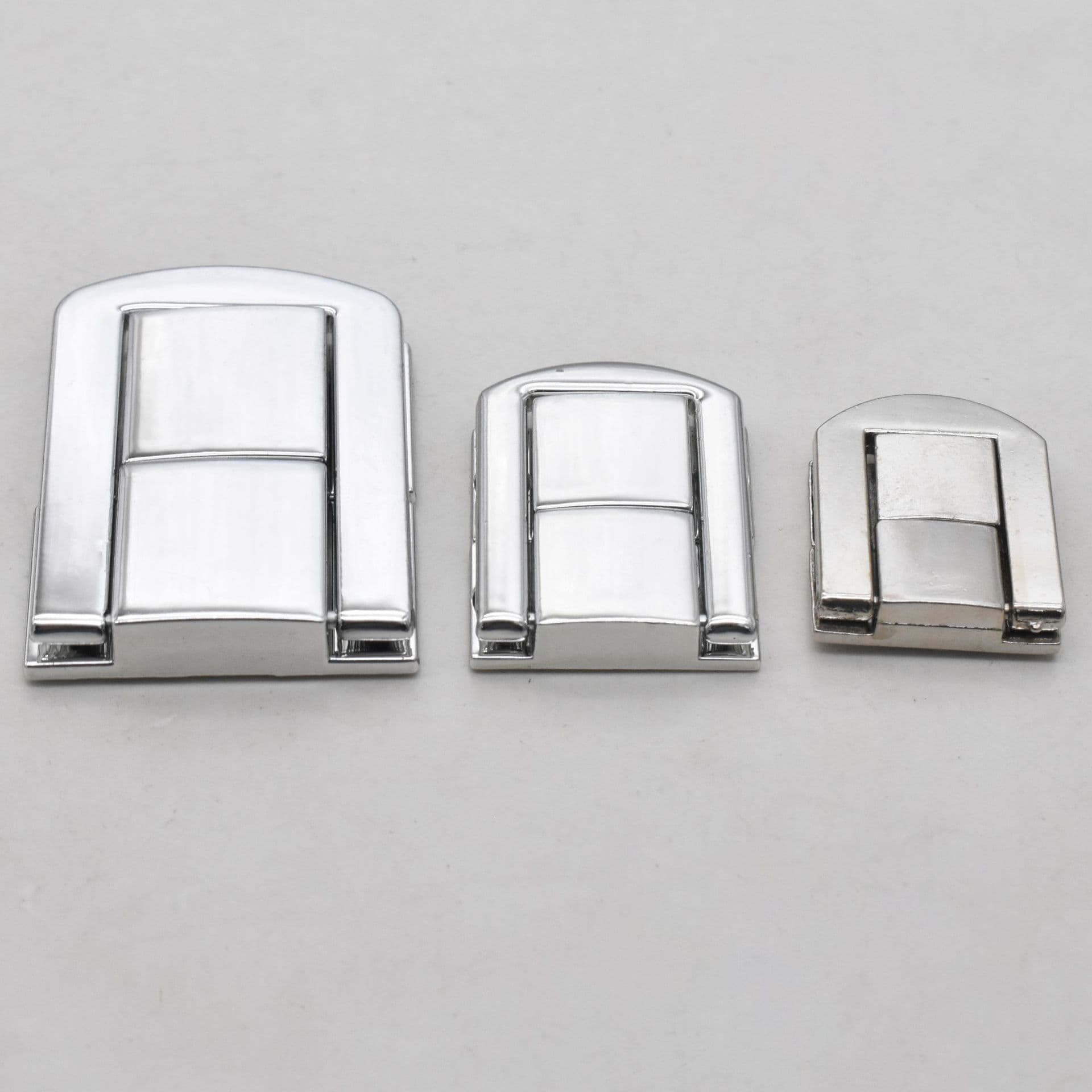 Vintage Zinc Alloy Premium Wooden Box Small Gold Medium Gold Large Gold Suitcase Buckle Box Lock Latch Peace Buckle
