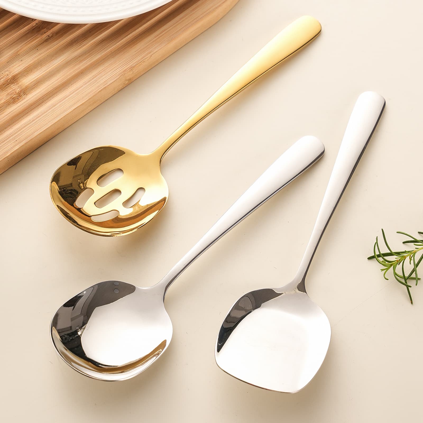 Factory direct sales 304 stainless steel serving spoon hotel restaurant thickened serving spoon household long handle rice sharing spoon