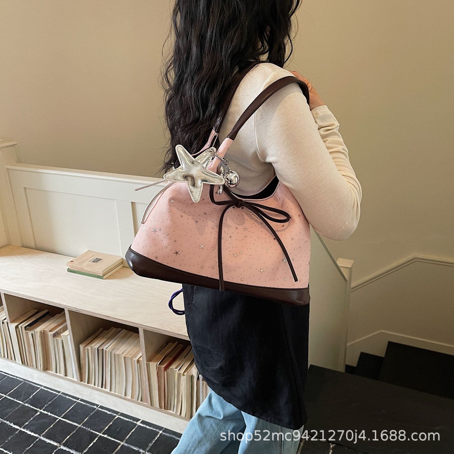 Large Capacity Bag for Women 2025 New Summer Simple Stylish Casual Commuter Shoulder Bag Fashion Tote