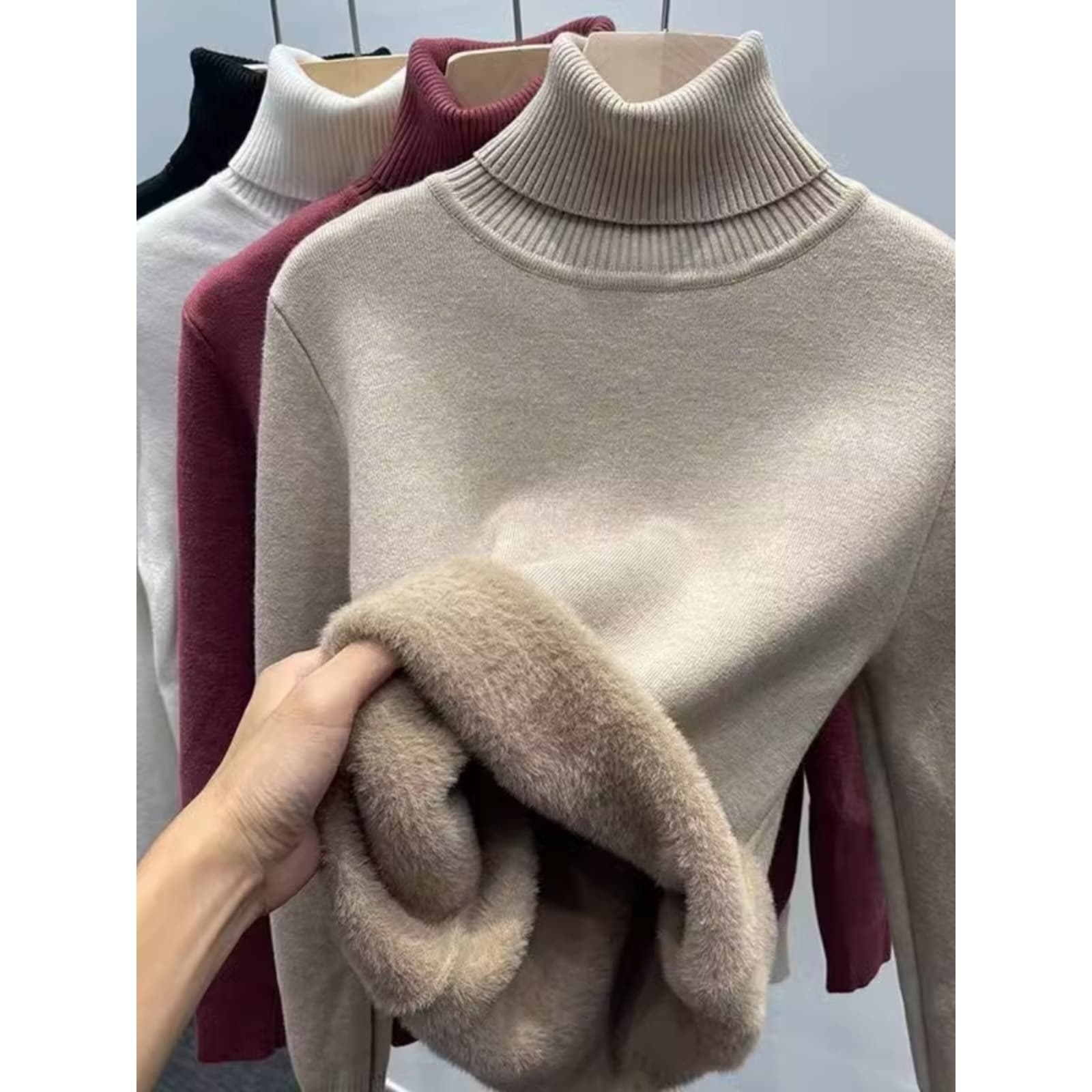 Turtleneck sweater women's all-in-one velvet bottoming shirt 2025 autumn and winter slim fit versatile warm inner layer plus velvet thickening