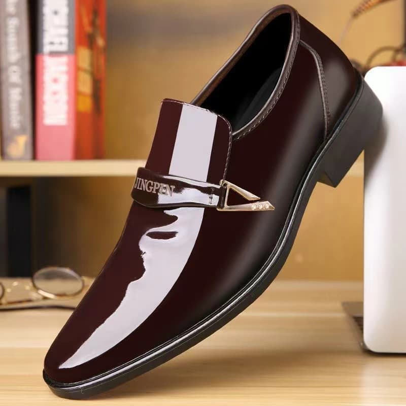 Men's Patent Leather Business Casual Dress Shoes, Korean Style British Pointed Toe, Large Size Cross-border Shoes