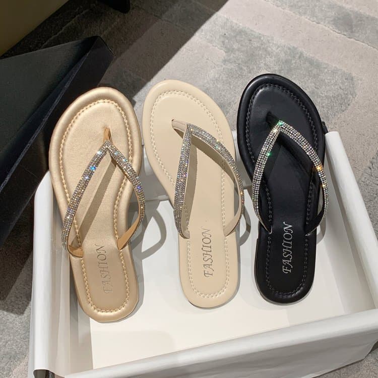 2026 Summer New Toe-Post Flip Flops Women Flat Rhinestone Foreign Trade Plus Size Fashion Beach Casual Sandals Wholesale