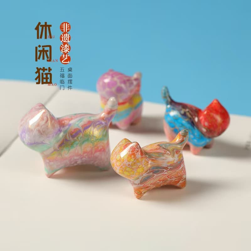 Factory direct sales of intangible cultural heritage lacquerware crafts confidence cat ornaments new lacquer cat handle pieces wooden crafts cultural toys
