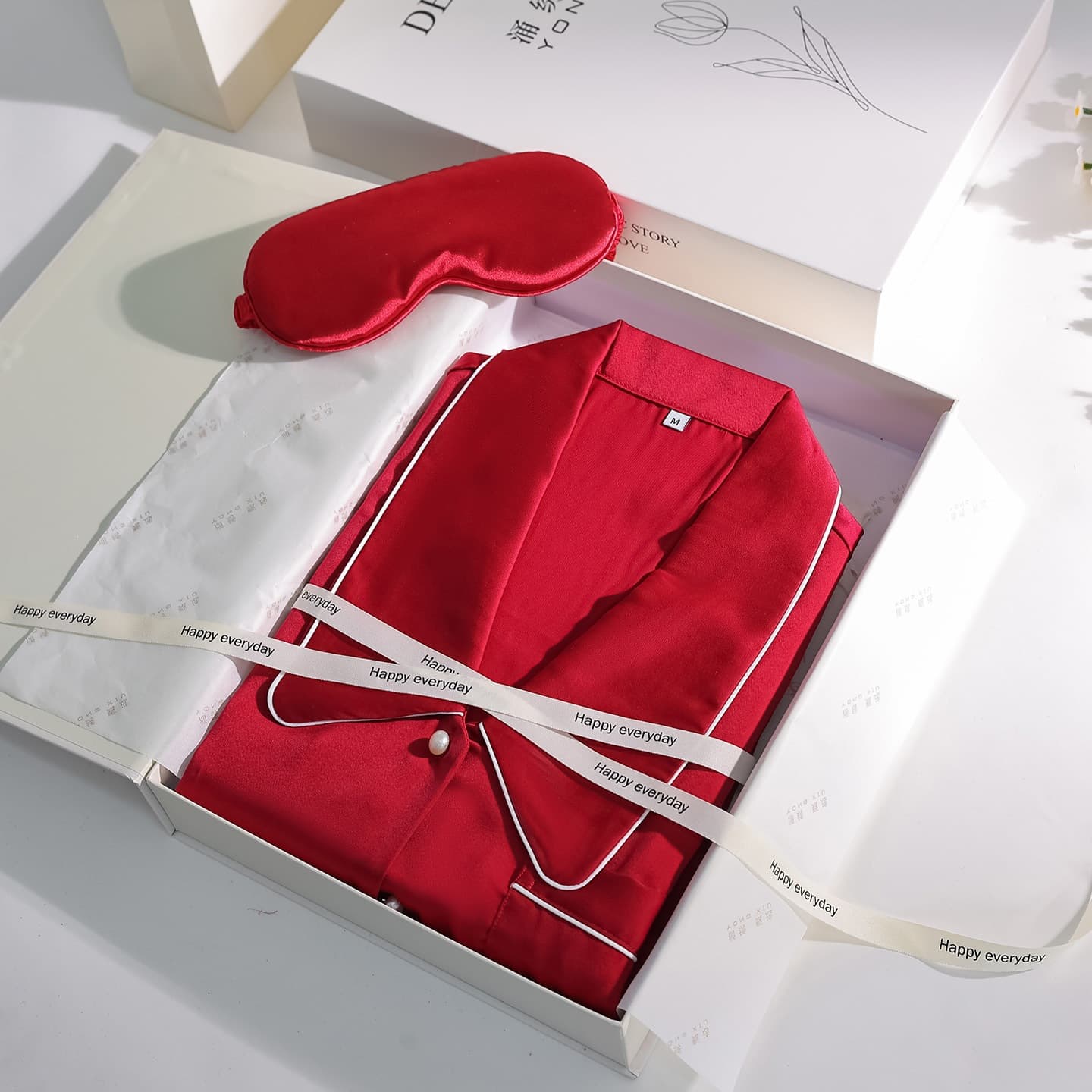 Custom high-end embroidered silk pajamas for Valentine's Day, birthday, Mother's Day, for mom, boyfriend, husband, men and women