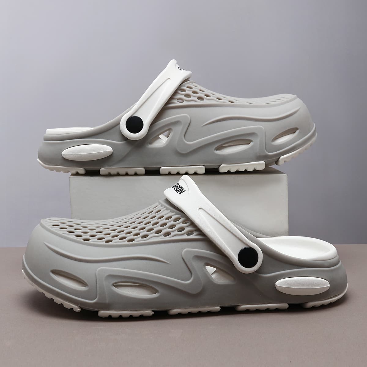 Men's Summer New Outdoor Casual Fashion Simple Closed-Toe Odorless Non-Slip Breathable Durable Beach Sandals
