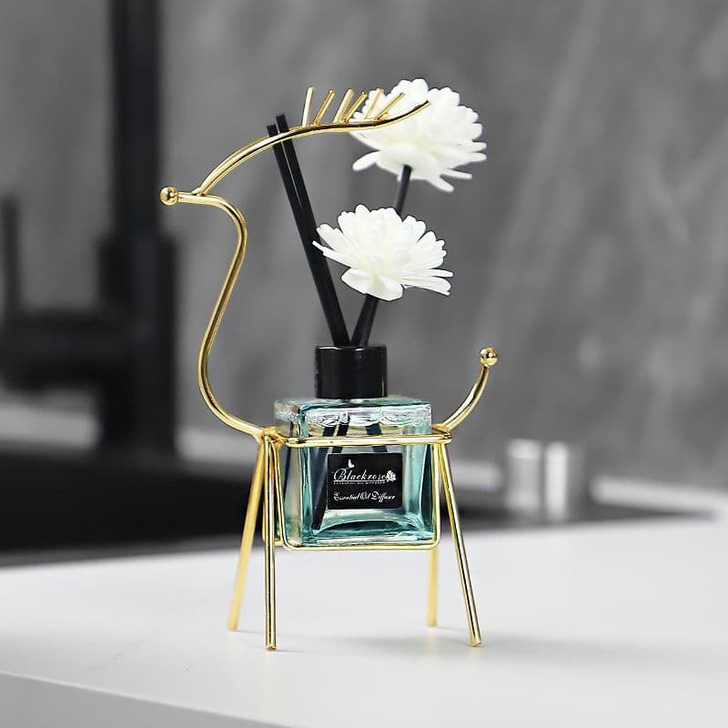 Flame-Free Aroma Diffuser, High-End Hotel Bathroom Alloy Ornament, Ins-Style Living Room Desktop Small Shelf, Artificial Flowers Imitation Flowers