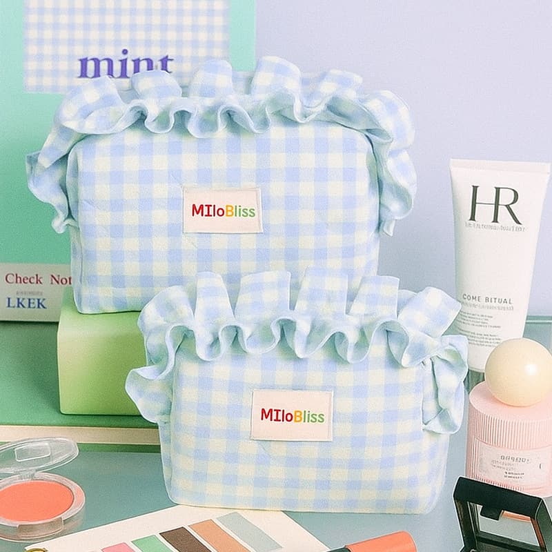 Korean Style Fresh Plaid Cosmetic Bag Large Capacity Lace Makeup Organizer High Appearance Sweet Makeup Bag