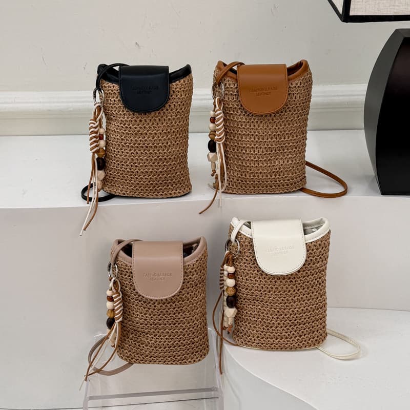 Trendy Mini Phone Bag for Women 2026 New Fashion Handbag Compact Light Luxury Minimalist Shoulder Crossbody Bag