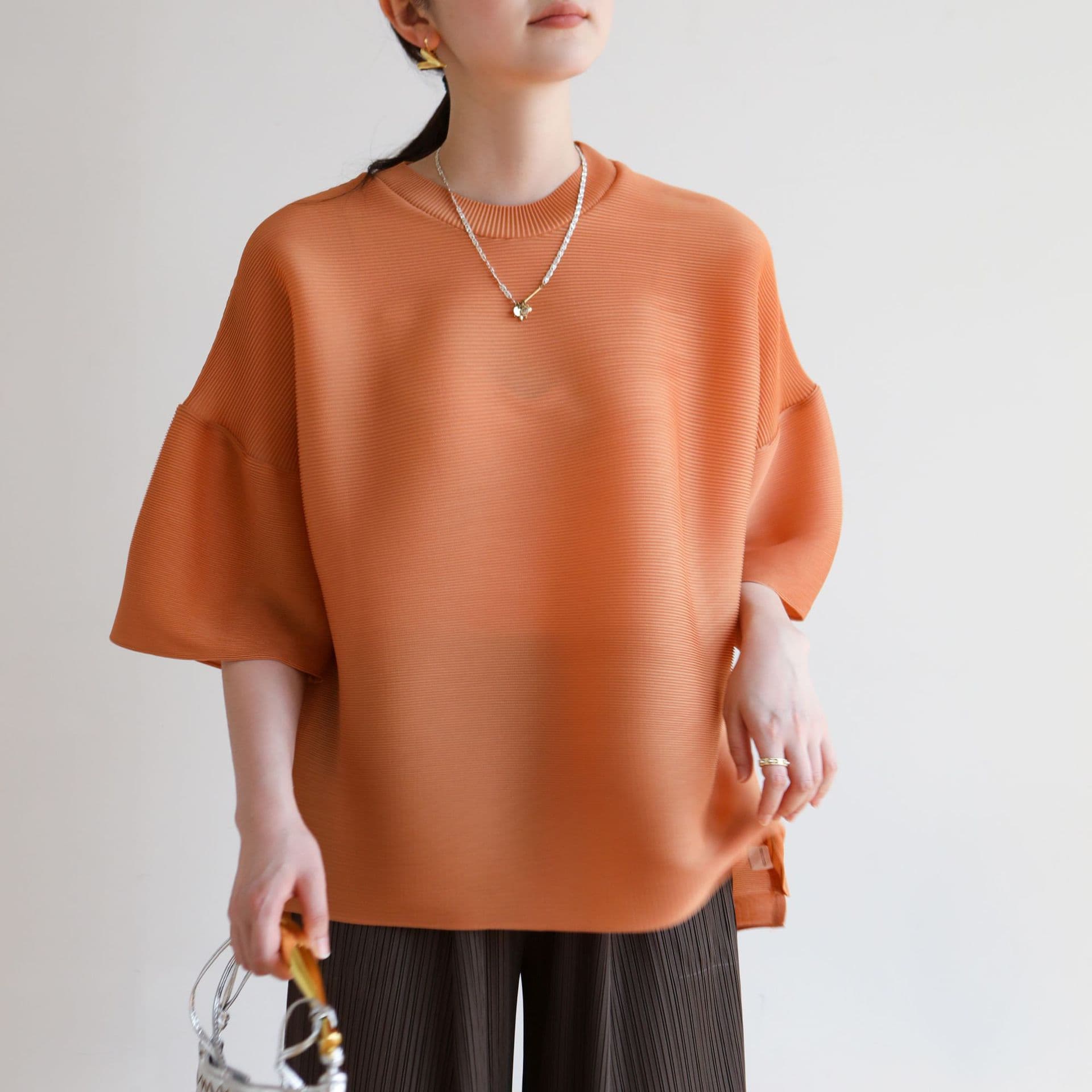 Boutique Quality 2026 Summer New Issey Miyake High-End Pleated Clothing, Plus-Size Loose Fit, Slimming and Flattering, Casual Versatile T-Shirt