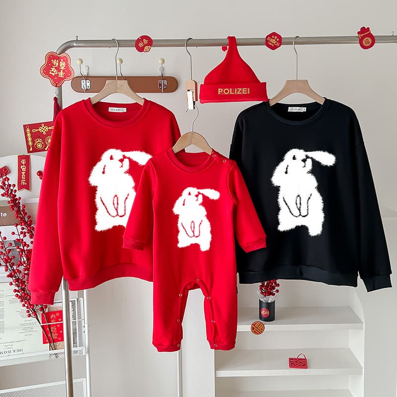 2023 Fall/Winter Parent-Child Hoodie Custom Fashion Rabbit Year Print Crew Neck Top Family Matching Kids Clothing Factory Style