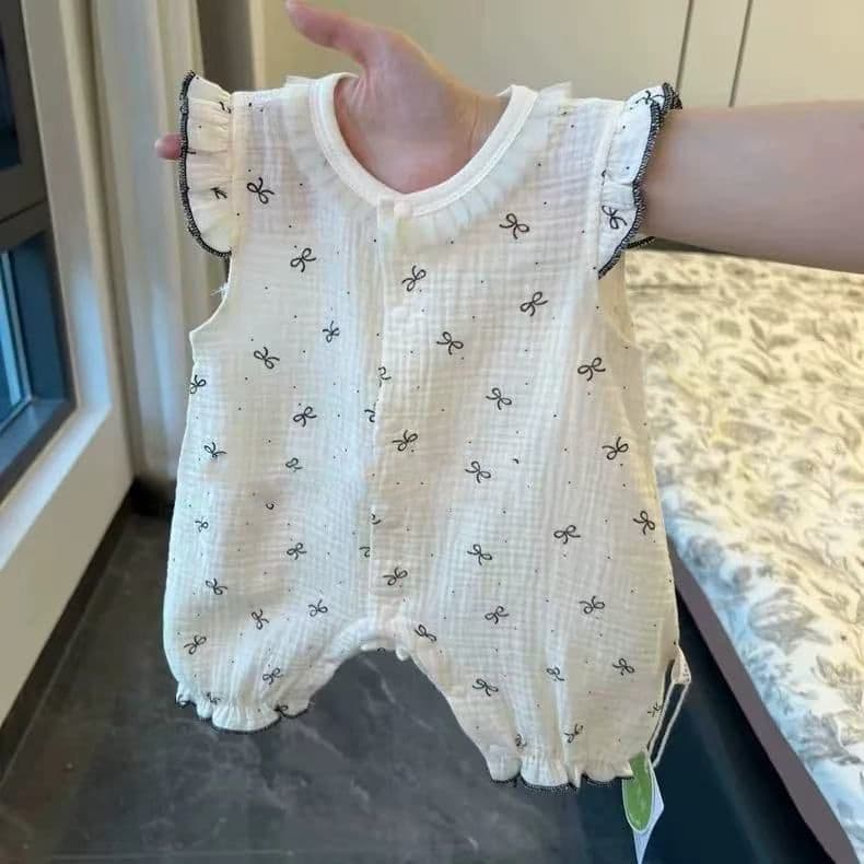 Summer jumpsuit for baby girl, baby clothes, super cute princess, fashionable newborn flying sleeve gauze thin section romper