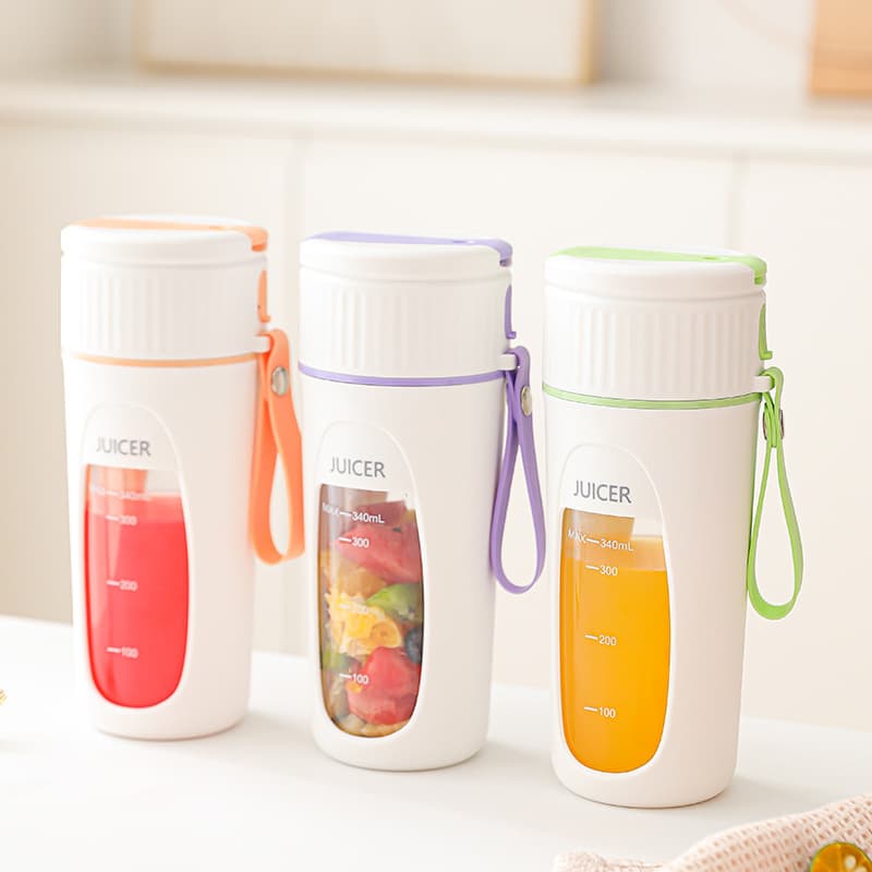 Cross-border new juicer, portable charging small juice cup, student home multi-functional juice machine