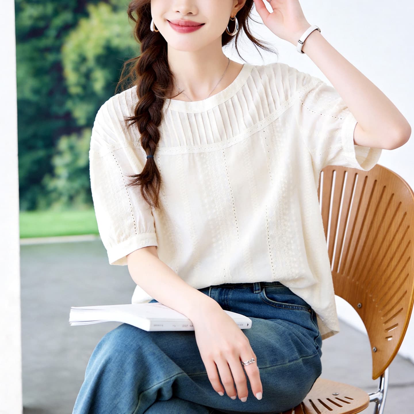 Accordion pleated white shirt women's short-sleeved 2026 summer new style round neck pullover design top women's pure cotton shirt