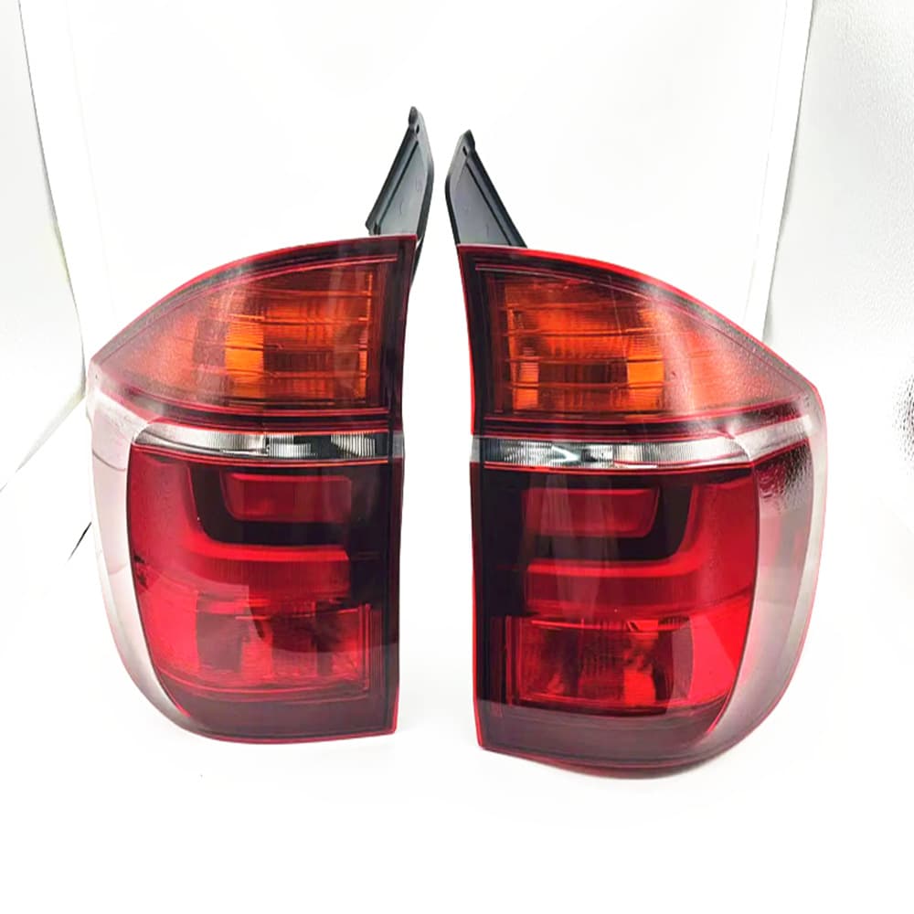 Suitable for 11-13 BMW rear tail lights X5 E70 63217227789 6321722790