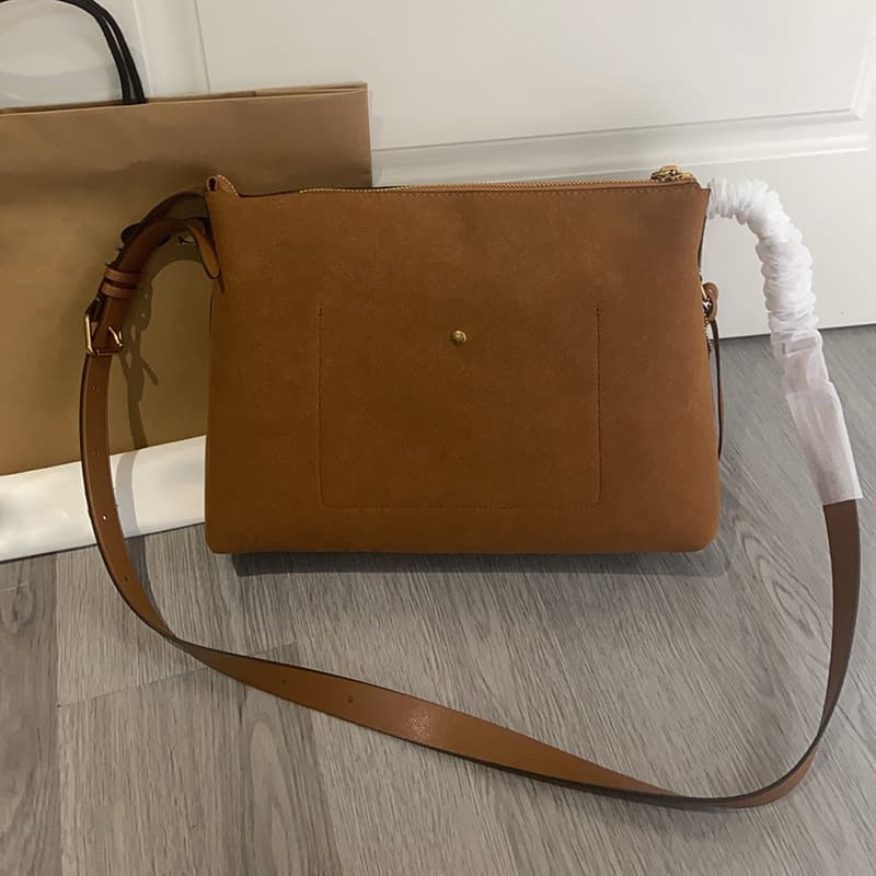Women's Bag 2026 New Style Buckle Strap Shoulder Crossbody Bag European and American Retro Mott Message 33 Messenger Bag