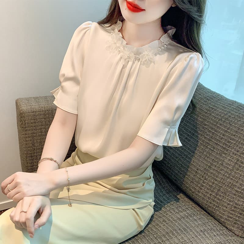 Stand Collar Ruffled Chiffon Blouse for Women, Short-Sleeved, Summer 2026 New Style, Patchwork Slim-Fit Top, Elegant and Sophisticated Style