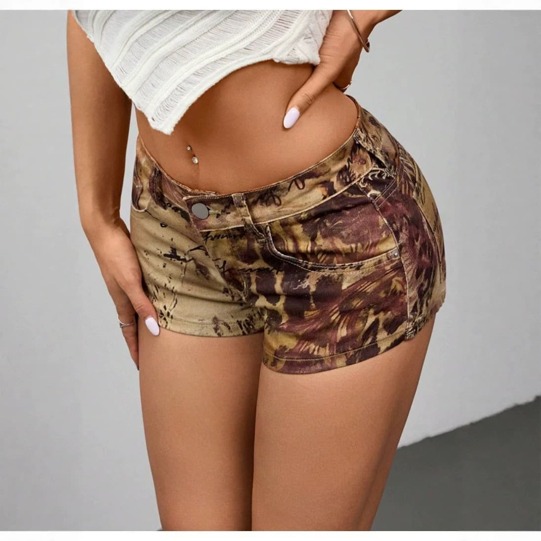European and American cross-border hot-selling retro shorts, sexy ladies denim shorts, personalized trendy slim-fitting hot pants for hot girls