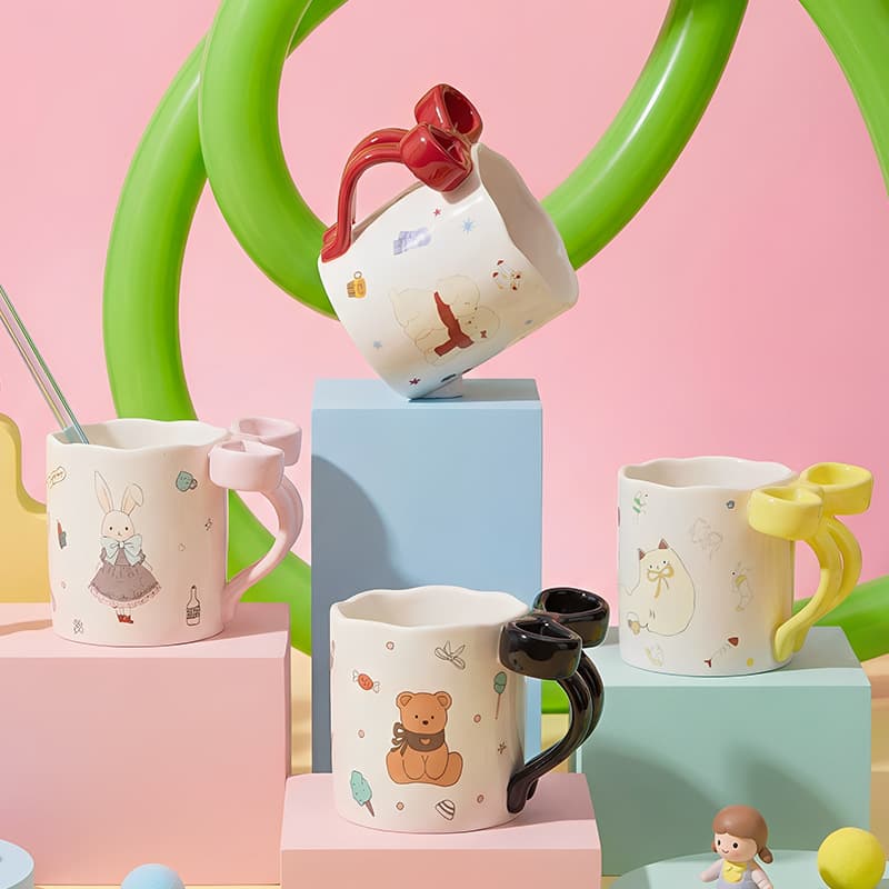 Three-dimensional strap bow ceramic mug cute cartoon children's water cup creative birthday companion gift cup