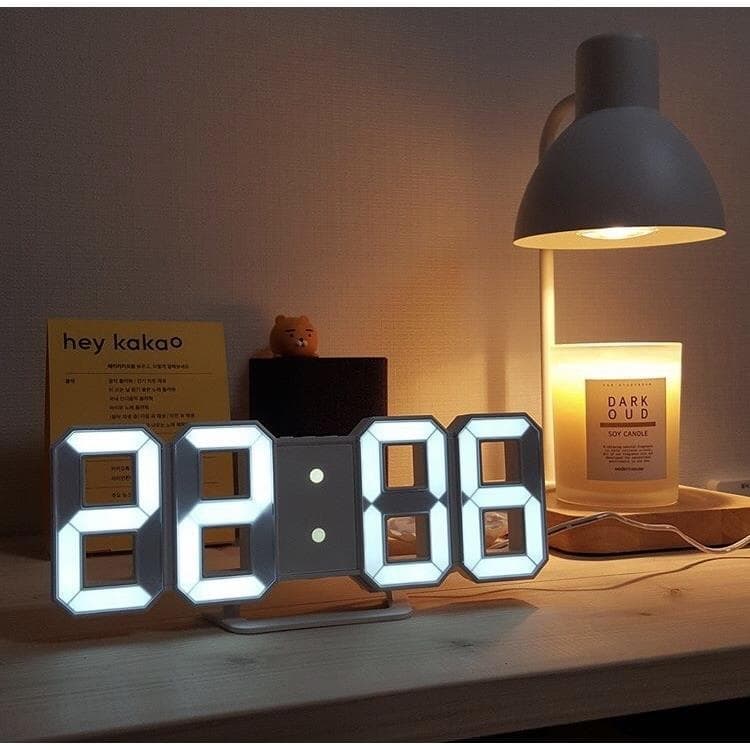 Internet celebrity LED digital clock for students ins female desktop versatile creative simple bedroom electronic alarm clock wall hanging