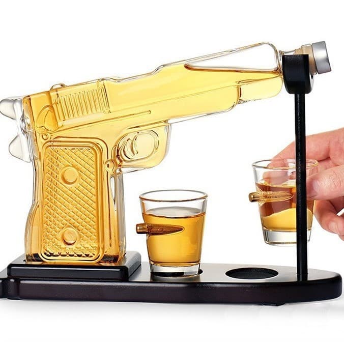Glass Gun-Shaped Decanter Whiskey Dispenser with Shot Glasses Set Wholesale Creative Gift Glass Bottle