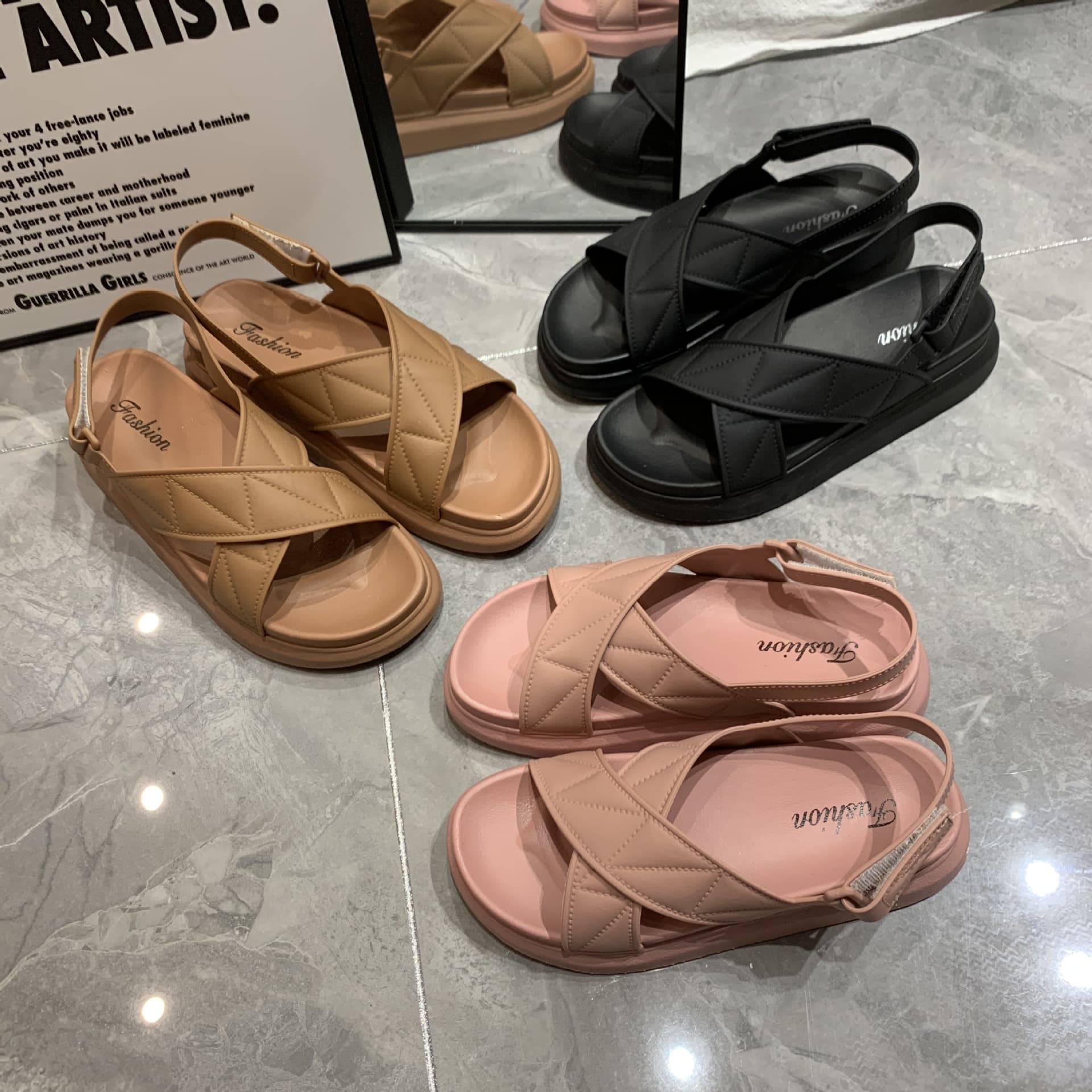 Summer New Solid Flat Sandals, Fashionable Sweet Student Sandals for Outdoor Wear, Simple Casual Sandals for Women