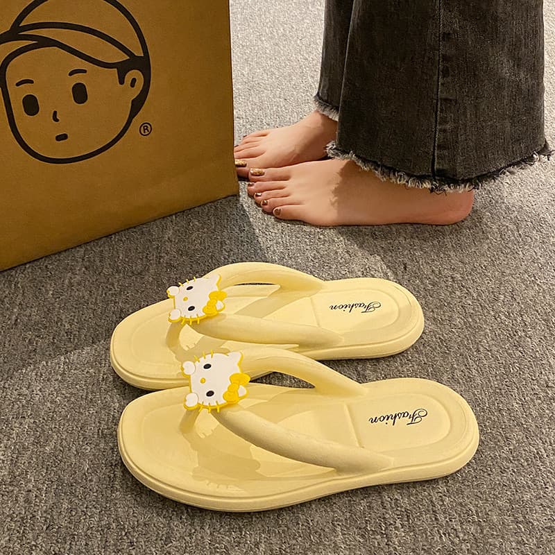 2025 New Style Women's Cute Flip-Flops, Summer Outer Wear Thick-Soled Sandals, Feels Like Walking on Poop, Beach Vacation Sandals