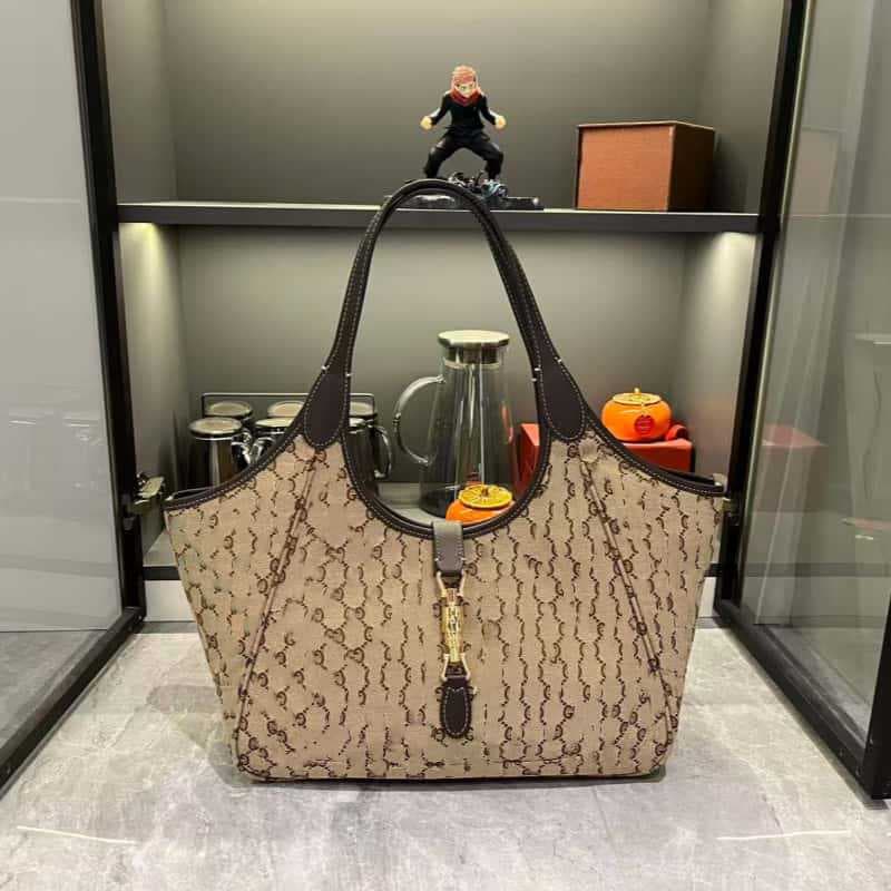 Cross-border New G Mercato Large Capacity Genuine Leather Monogram Turn-lock Metal Hardware Underarm Shoulder Bag for Women