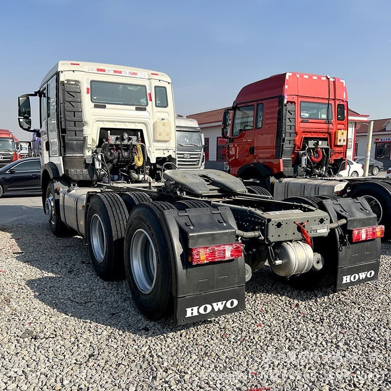Heavy-duty Truck Howo Tractor Head for Sale, 6*4 Container Transport Truck Head, 380 HP Tractor Truck