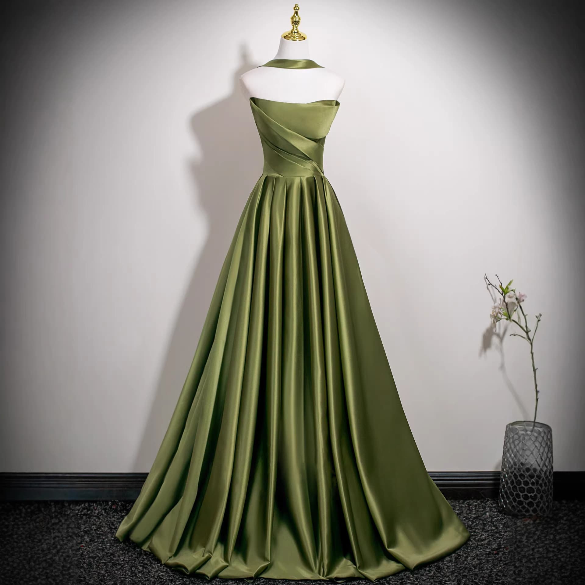 Green Strapless Evening Gown 2026 New Premium Banquet Birthday Coming-of-Age Ceremony Annual Meeting Host Dress for Women