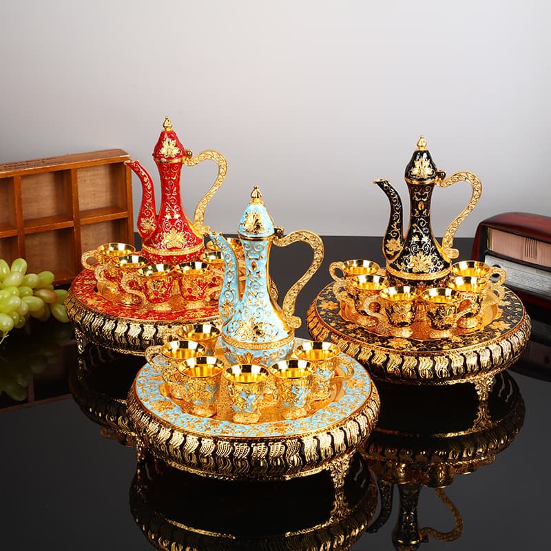 European-style high-end metal wine set, star-rated hotel tabletop ornaments, creative business gifts, red wine dispensing cups