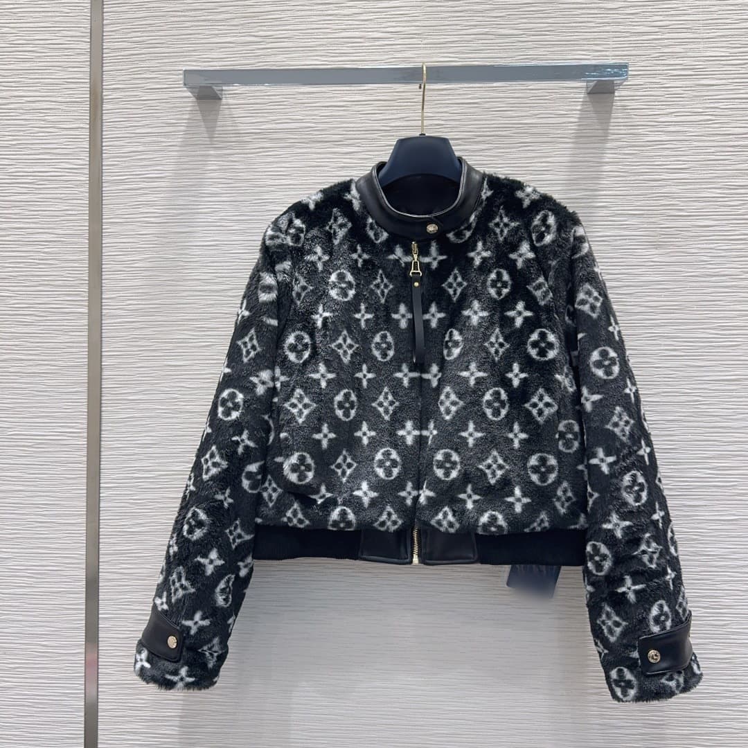 Factory Direct L25 Winter New Elegant Retro Fashion Jacquard Leather-Trimmed Round Neck Fuzzy Quilted Jacket