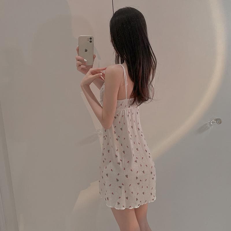 Pure and Seductive Floral Print Camisole Pajama Dress for Women, Summer Style Plus Size Fitted Bodycon Sleeveless Sweet and Spicy Nightgown Trend