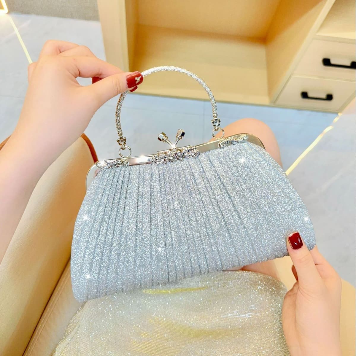 New Crossbody Clutch Bag with Rhinestones, Shoulder Strap, Tassel, Small Evening Bag for Women, Cheongsam Bag