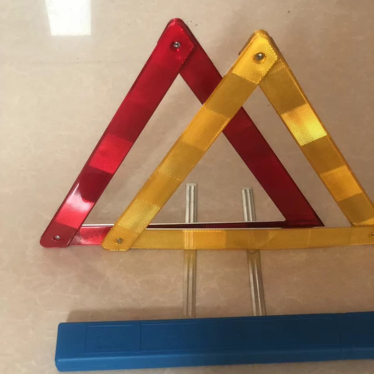 Triangle Stand Warning Sign, Foldable Parking Alert Reflective Tripod for Hazard Breakdown Parking