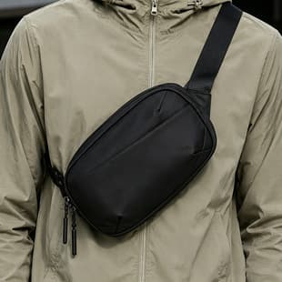 Techwear Men's Crossbody Bag Men's Chest Bag Single Shoulder Bag Women's Trendy New Sports Small Crossbody Bag Waist Bag Black
