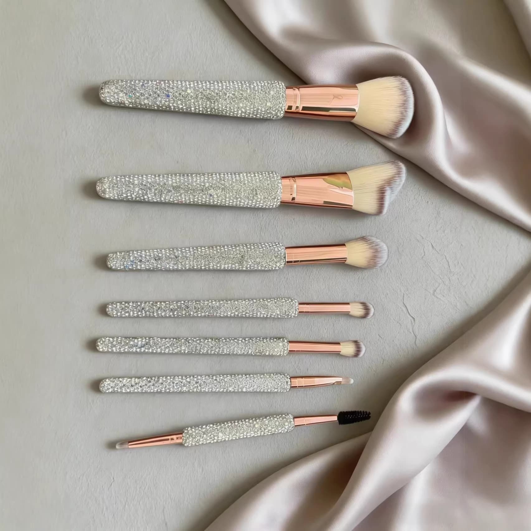 Amazon TUME hot model 7PC light luxury diamond makeup brush makeup tool set loose powder blush makeup makeup