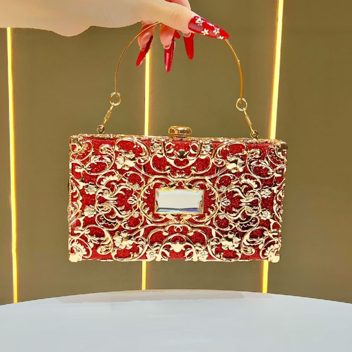 Cross-Border New Hollow Evening Bag Ethnic Style Retro Women's Handbag Diamond-Encrusted Heavy-Duty Mother-In-Law Clutch Bag
