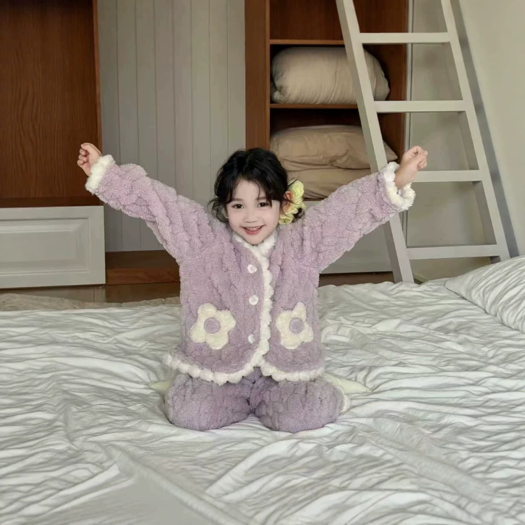 2026 New Kids' Homewear Pajamas Fall/Winter Girls' Fleece-Lined Thick Warm Stylish Cardigan Pajama Set