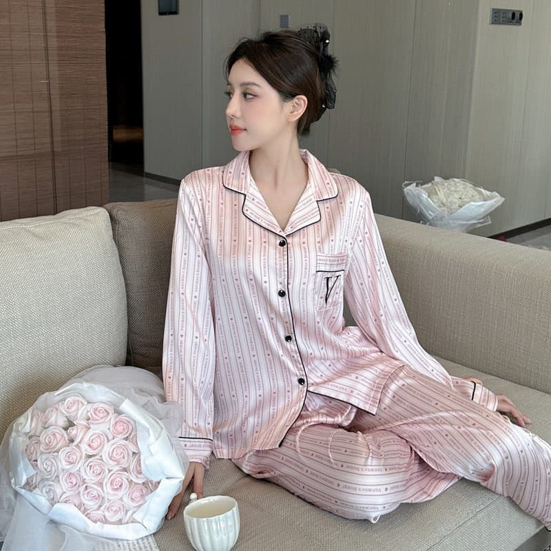 Spring and Autumn Mulberry Silk Season New Women's Ice Silk Thin Long Sleeve Pajama Set with Water Glossy Silk Loungewear