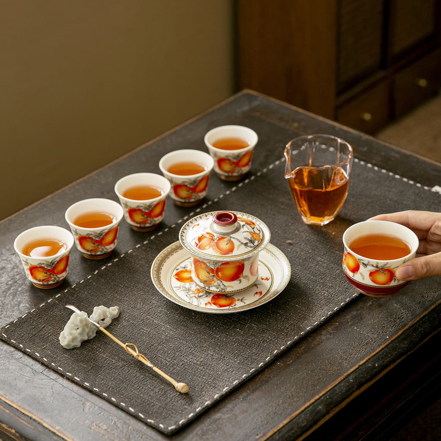 Jiutao Wufu Ceramic Tea Set Premium Gaiwan Cup Set Complete Kung Fu Tea Set Gift Box