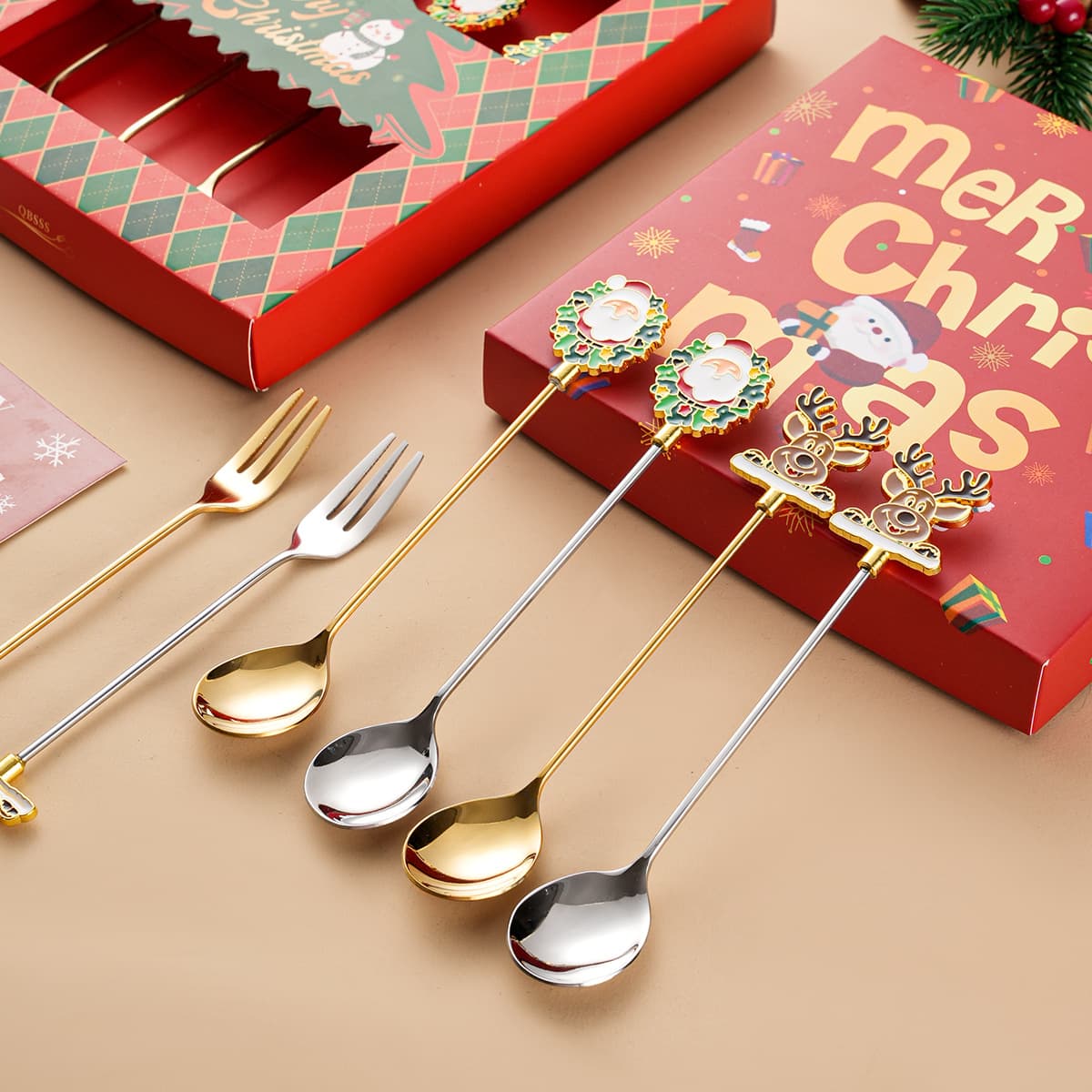 304 Stainless Steel Christmas Coffee Spoon Alloy Head Figurine Dessert Spoon Cute Stirring Spoon Fruit Fork Gift Box Set